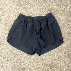 Lululemon black hotty hot shorts